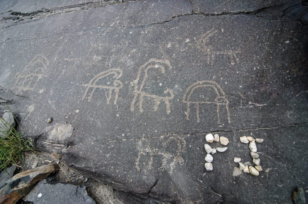 Petroglyphs near Sabakh village